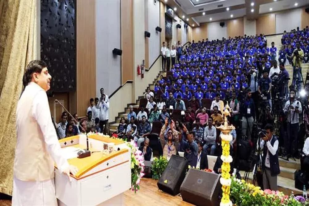 ग्लोबल स्किल पार्क भोपाल से भविष्य में प्रतिवर्ष 10 हजार युवा होंगे प्रशिक्षित : मुख्यमंत्री डॉ. यादव