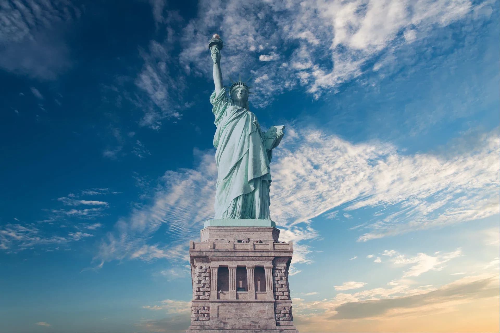 5 Essential Skills for Success in the USA Job Market: An International Recruitment Perspective